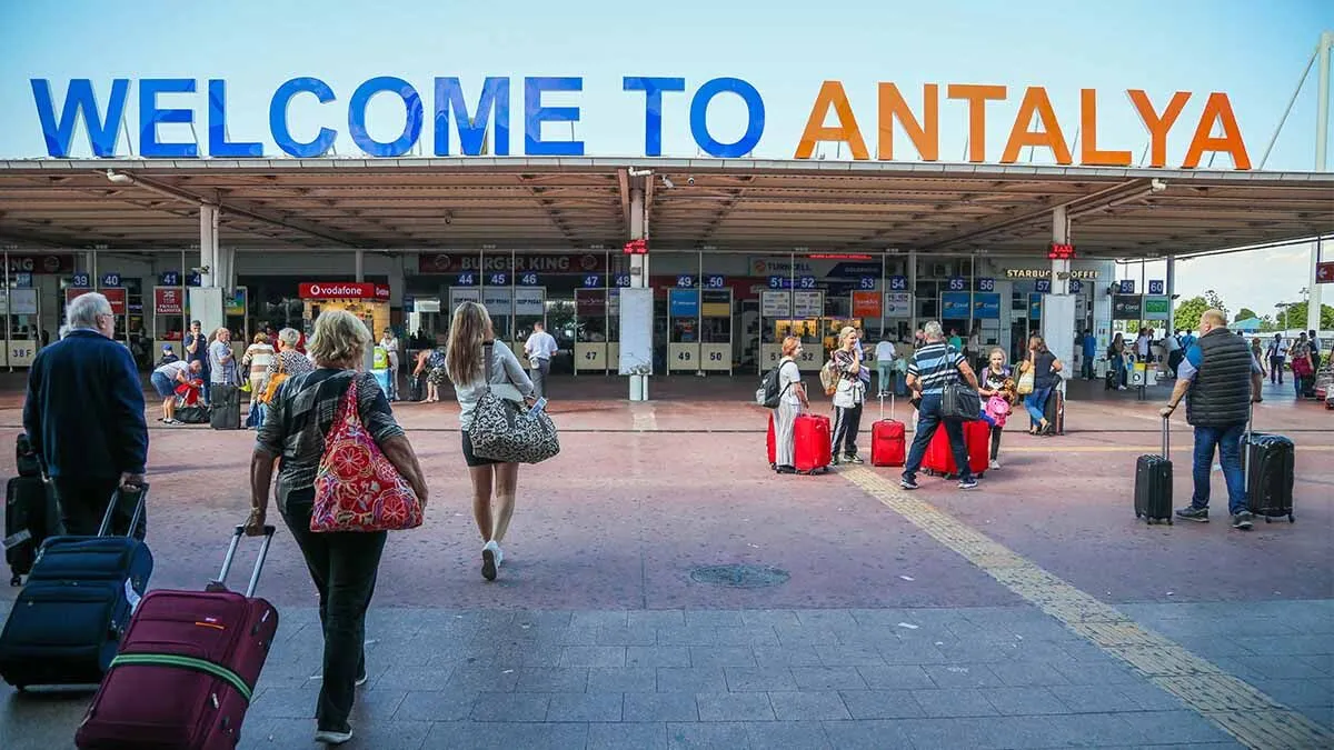 Antalya30Binturisthavayolu