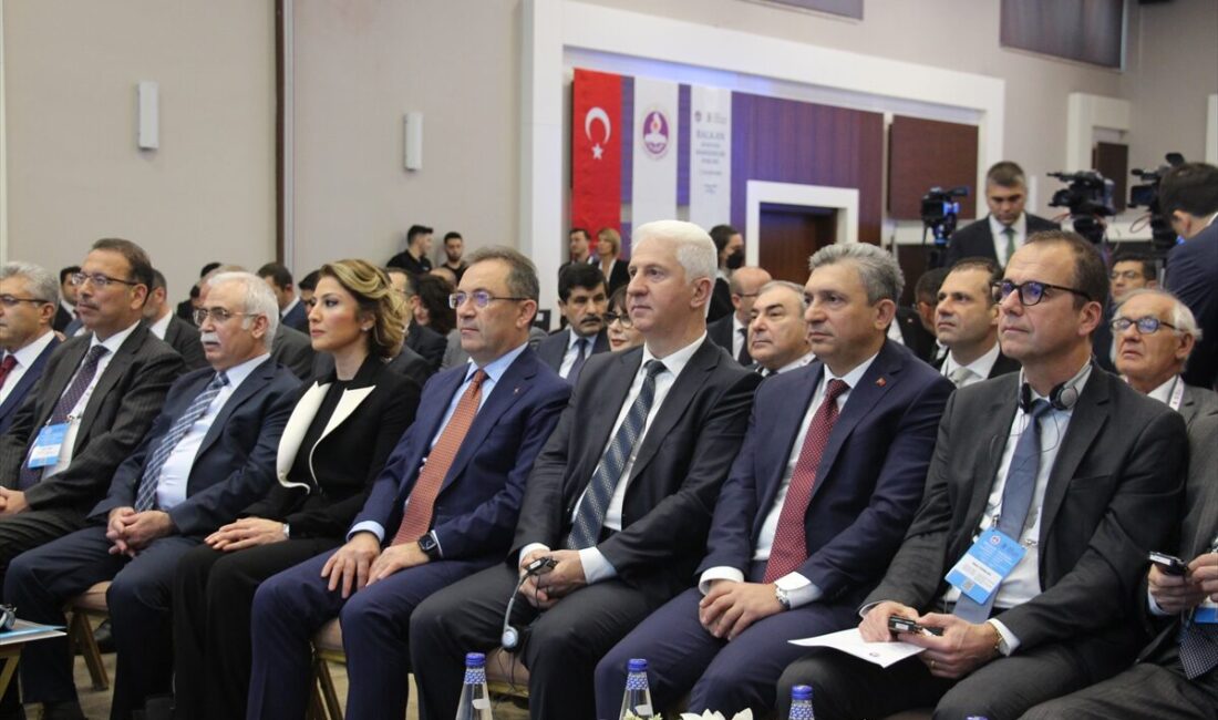 Balkan Anayasa Mahkemeleri Forumu 3 Konferansi Antalyada Yapildi D7A1A8B7112E 1100X650