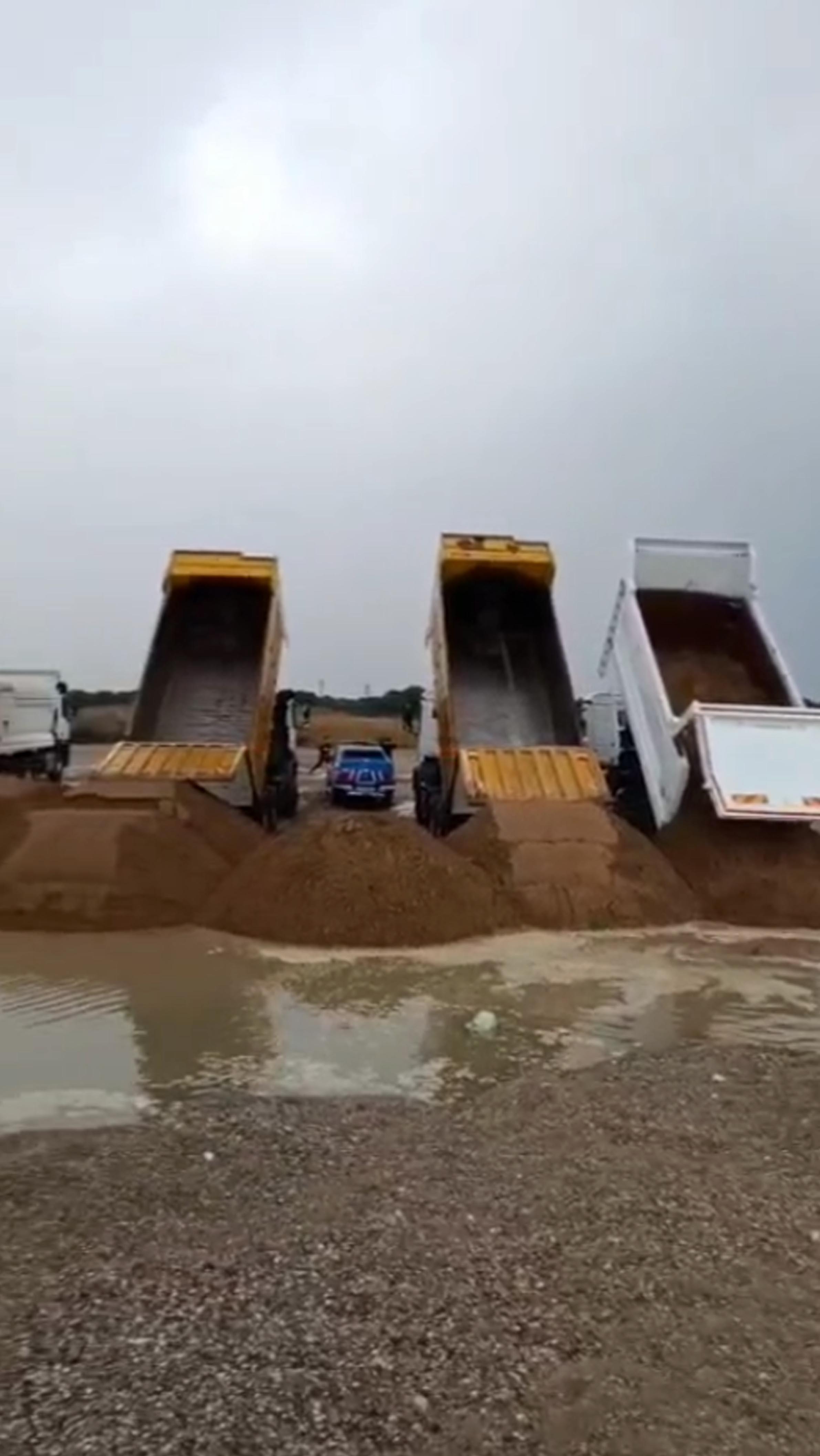 C A L I N A N 50 K A M Y O N K U M S A H I L D E D E V C U K U R 1032244 306298