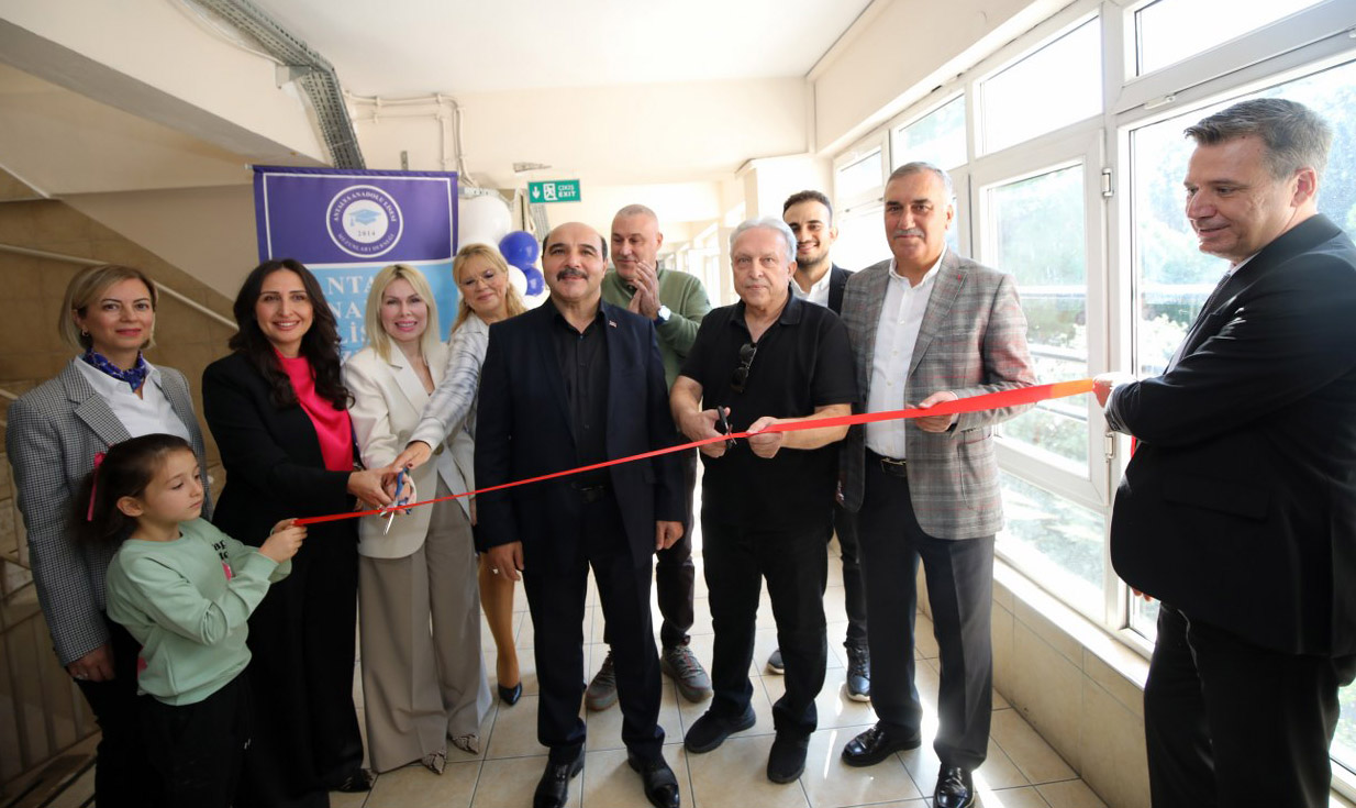 R E K T O R O Z K A N M E Z U N U O L D U G U O K U L U N Y E N I L 1030790 305843