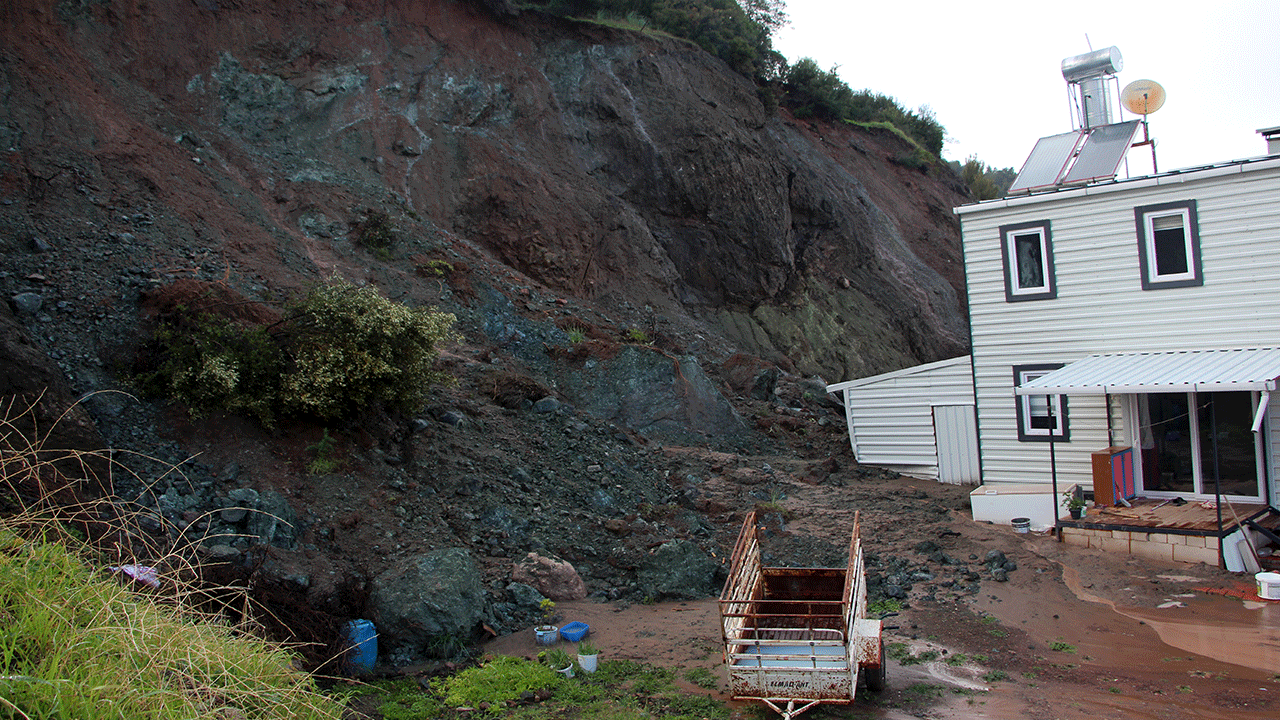 Kumluca'da afetler bitmiyor