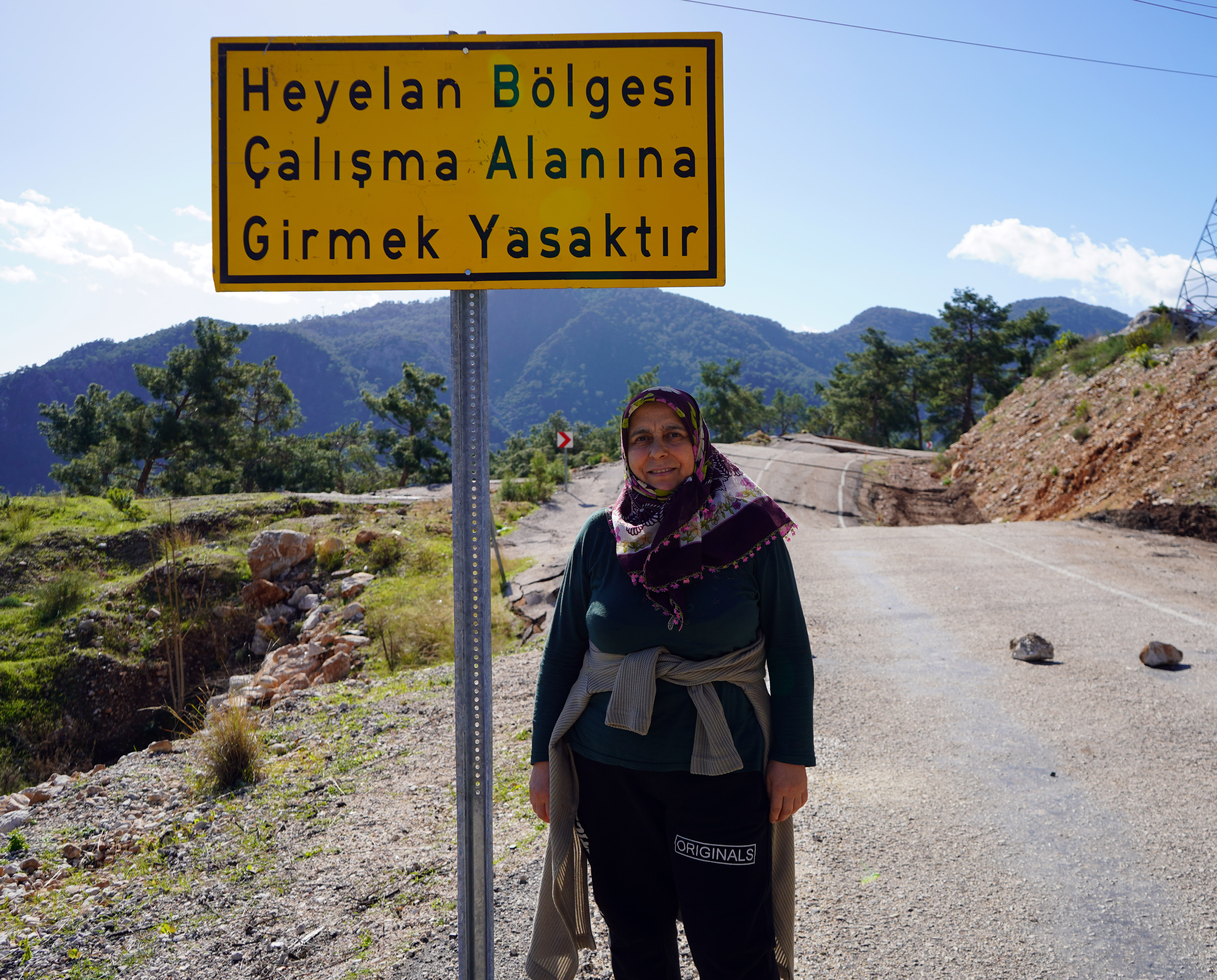 K O N Y A A L T I H I S A R C A N D I R Y O L U N D A H E Y E L A N 1155689 343207