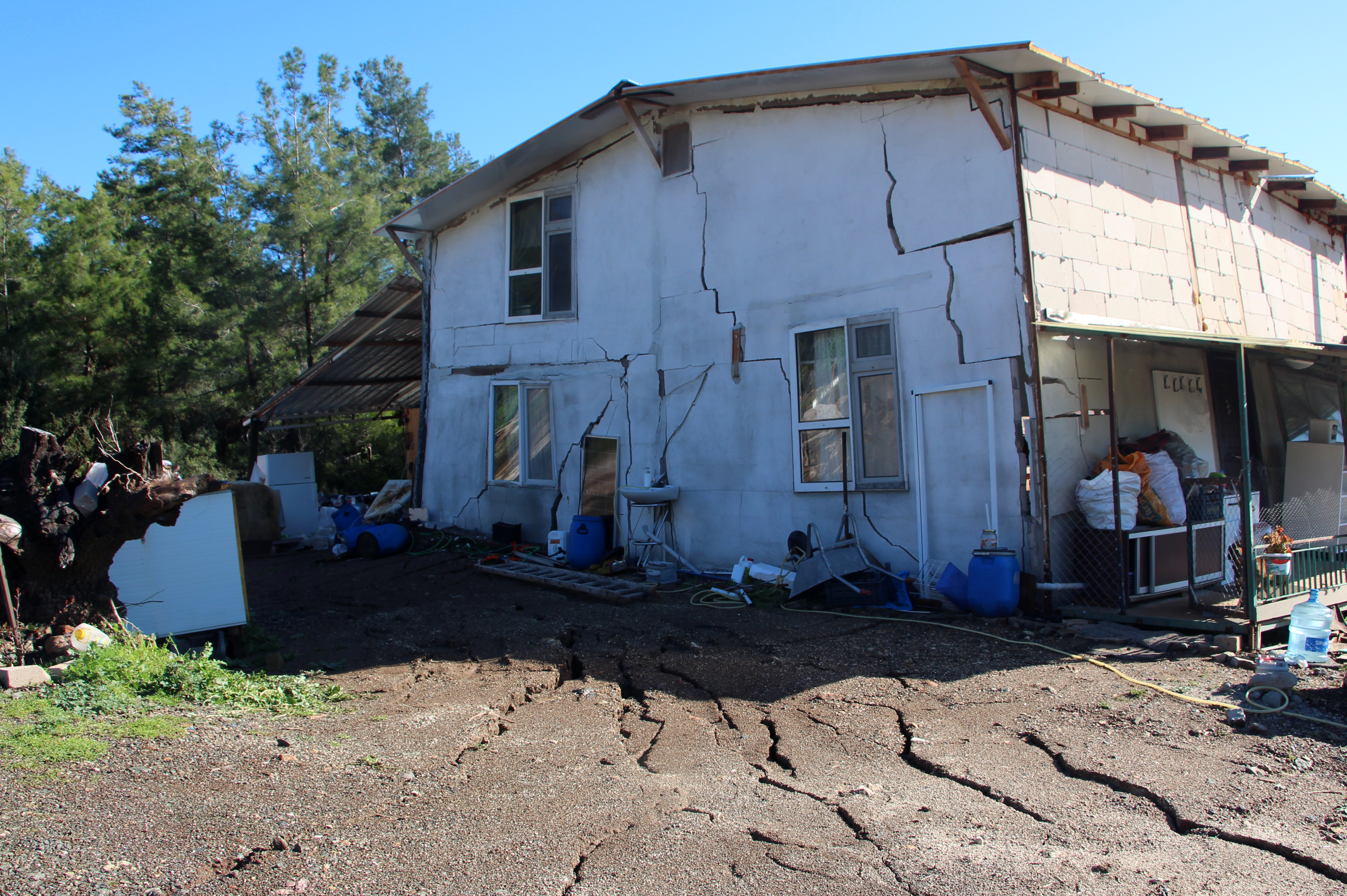 S E L V E H O R T U M U N A R D I N D A N K U M L U C A D A H E Y E 1168792 347176