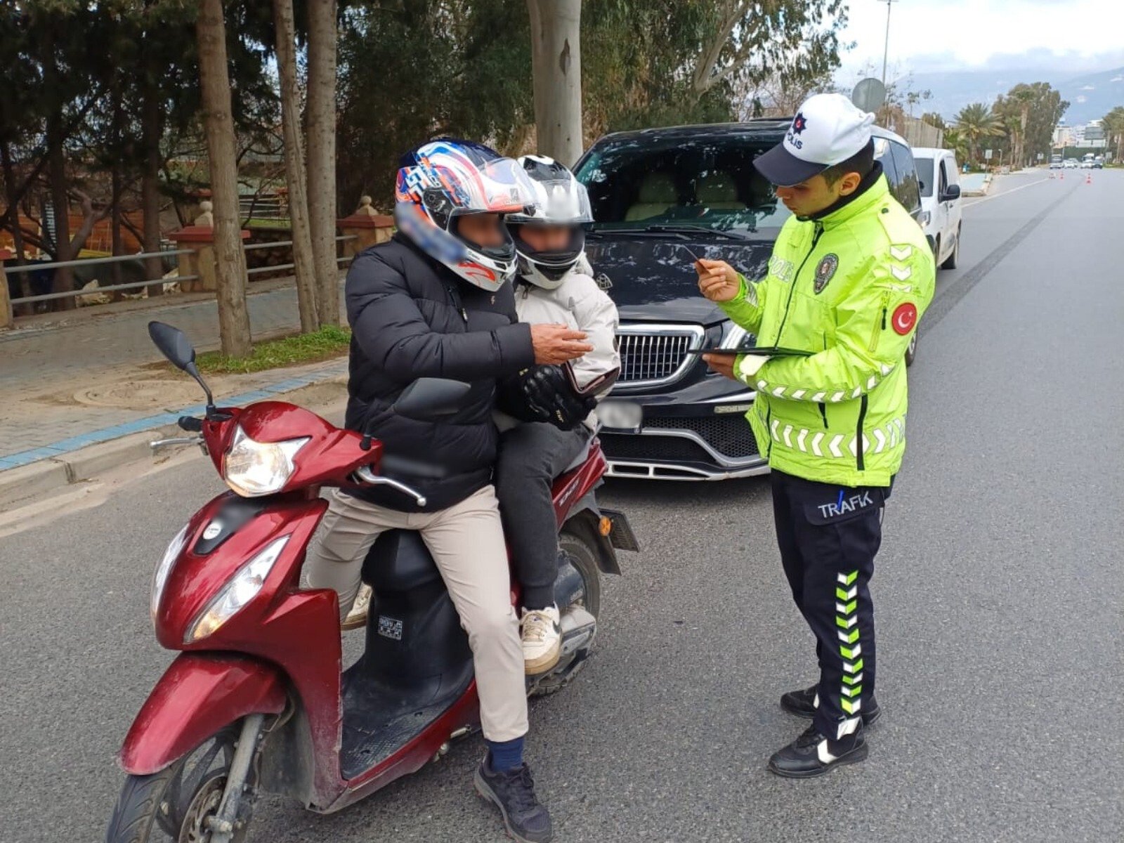 Antalya’da trafik denetimi: 2 haftada 35 bin ceza