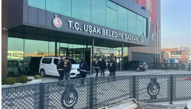 Uşak’ta şok operasyon! Belediye Başkanı gözaltında