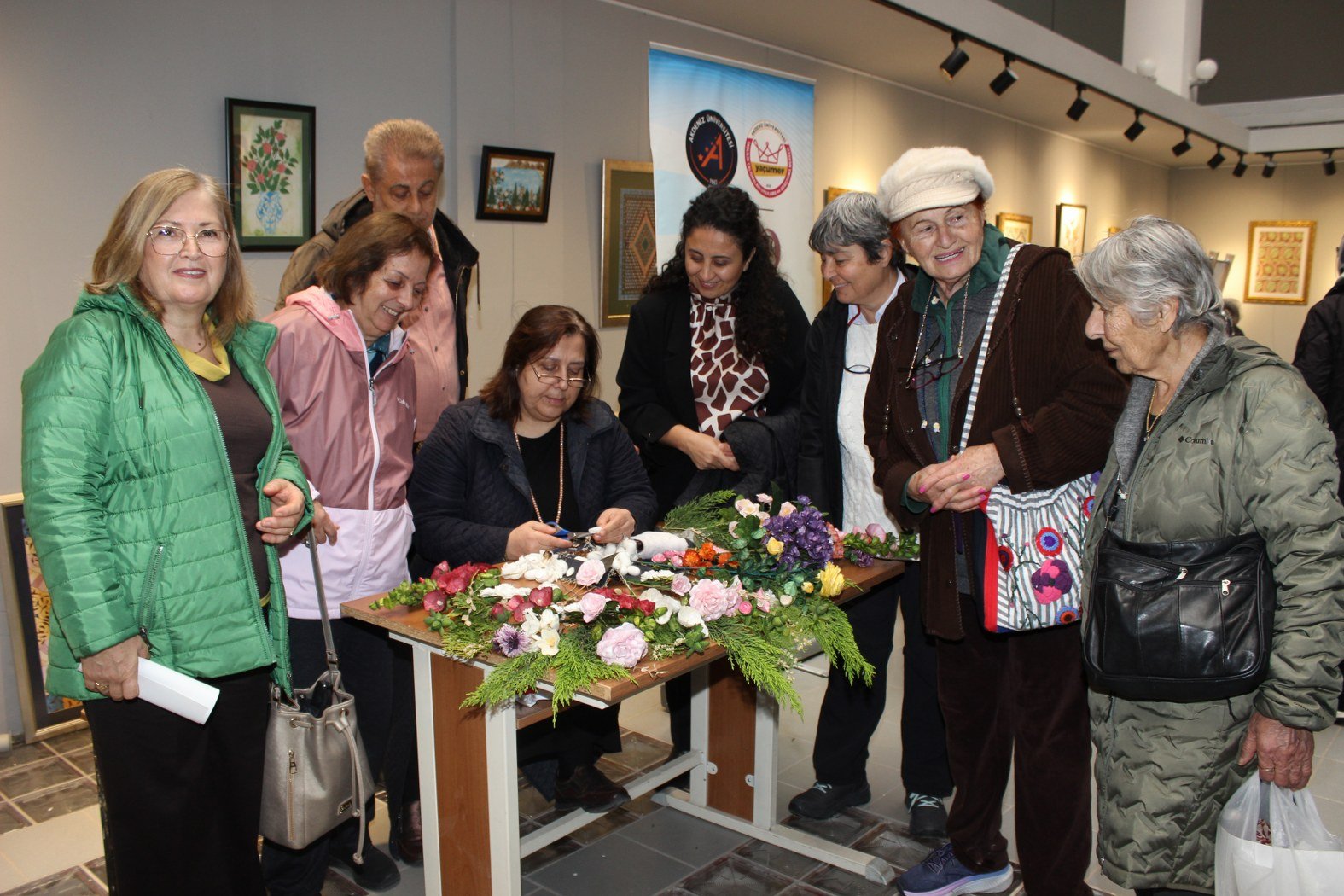 Aynı atölyede 200 kişi: Antalya’da kuşakları buluşturan etkinlik