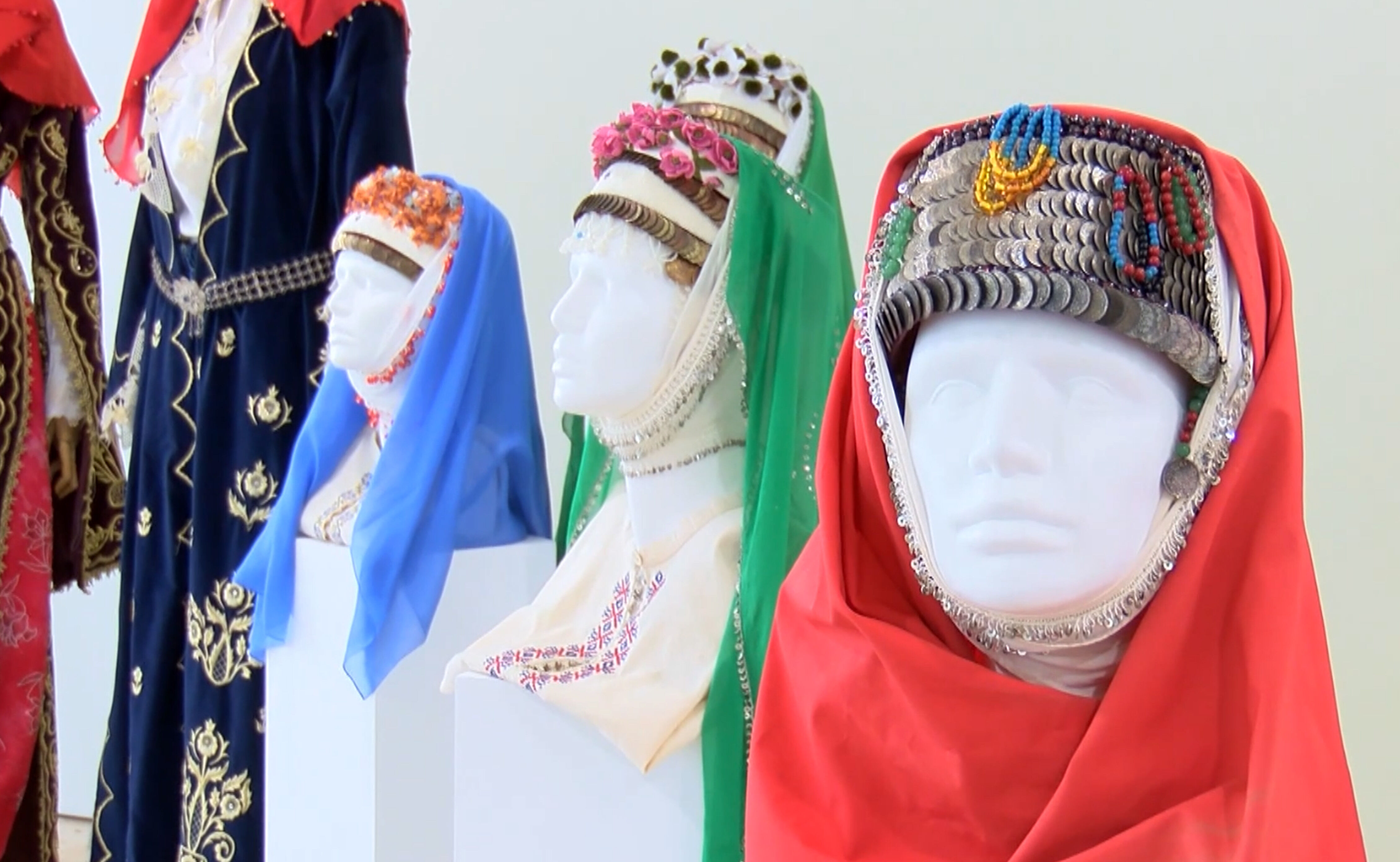 T E K E Y O R E S I N D E K A D I N L A R I N S T A T U S U B A S L I K 1223965 363921