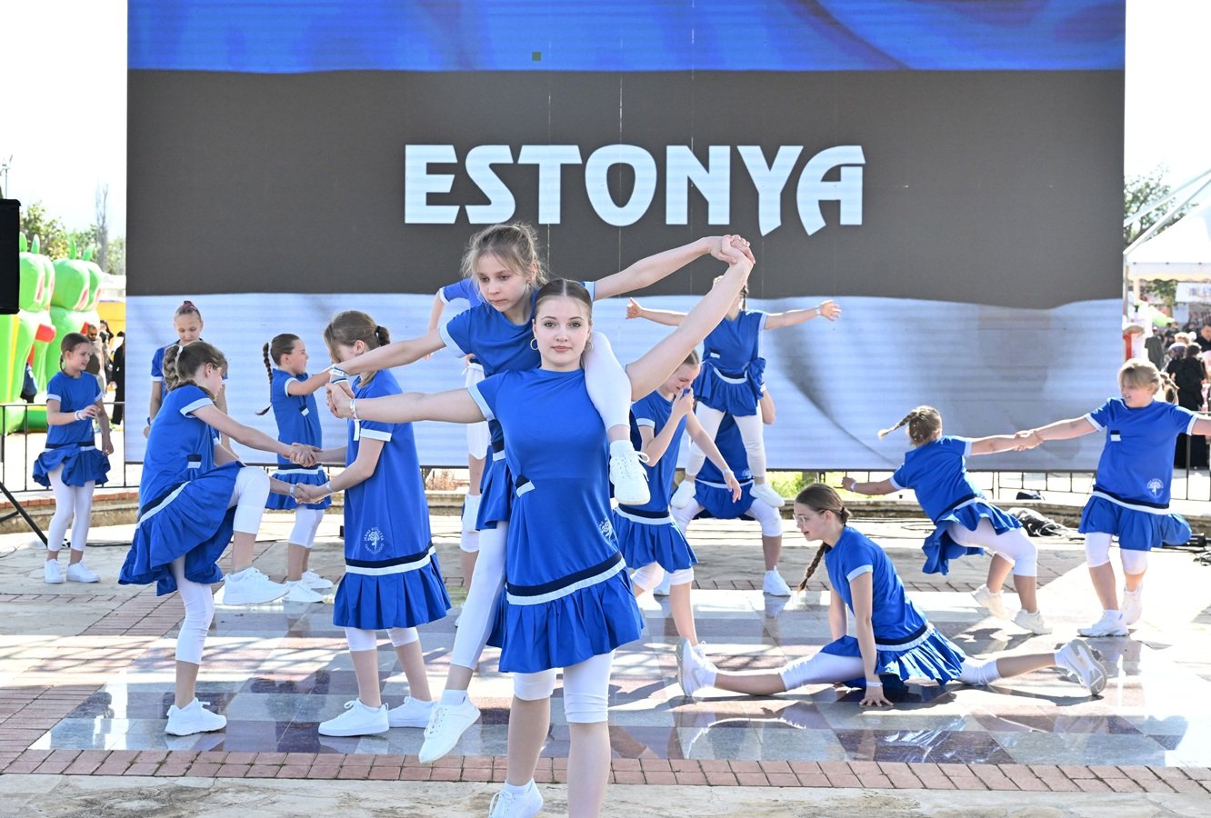 23 N I S A N C O C U K V E U C U R T M A F E S T I V A L I B A Y R 1267269 377243