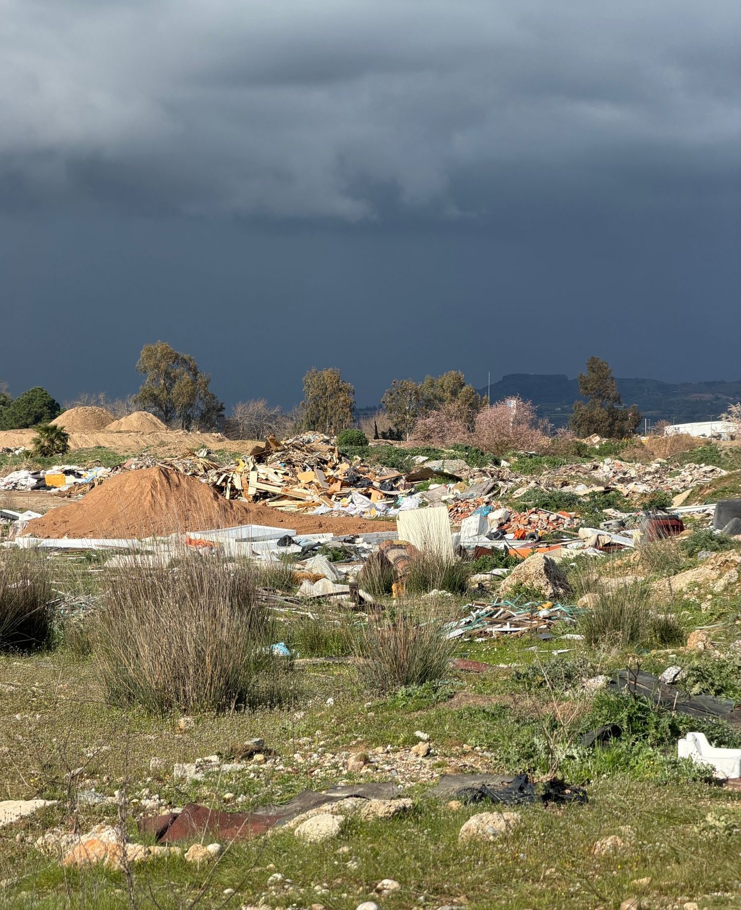 Antalya’da Kuş Cenneti çöplüğe döndü: 263 tür tehlikede