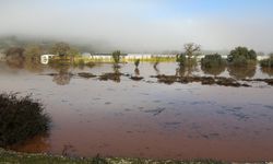 Kaş'ı sel vurdu: Tarım arazileri su altında