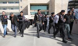 Antalya’da mermilerin yağdığı silahlı kavgaya 14 tutuklama