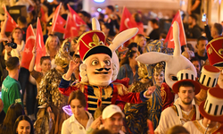 Antalya Kaleiçi Oldtown Festivali kortejiyle şenlendi