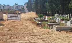 Andızlı Mezarlığı'nda yol çalışması için mezarlıklar yıkılacak mı?