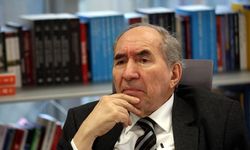 Altan Öymen hayatını kaybetti