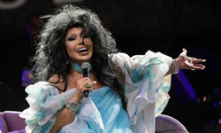 Bülent Ersoy, 9 Ağustos akşamı Antalya Açıkhava'da sevenleriyle bir araya geliyor.