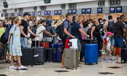 Antalya’ya İngiltere ve Polonya’dan turist akını