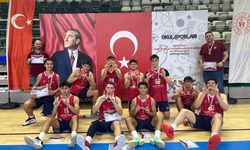 Genç basketbolculardan büyük başarı
