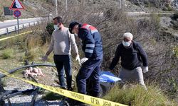 Yol kenarında bir kadının cansız bedeni bulundu