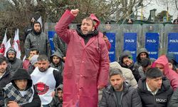 Tekel bayilerinden grevdeki Migros işçileriyle dayanışma: Efes satmıyoruz!