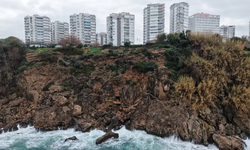 Antalya Falezlerinde Kaçak Yapı Skandalı