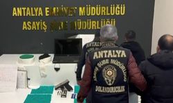 Cübbe, sarık, muska… Sonunda polis bozdu büyüyü