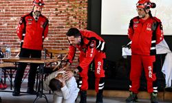 Muratpaşa’dan özel gereksinimli bireylere afet farkındalık eğitimi