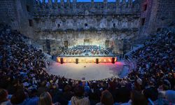 170 öğretmen Aspendos sahnesinde buluştu