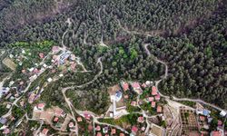 Konyaaltı’nda yol krizi: Mahalle sakinleri çözüm bekliyor