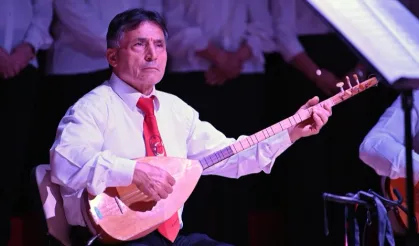 Antalya Kumluca'da 'Türkü Akşamı' mest etti