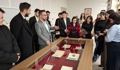 Antalya Kütüphanesi'nde 'Hukuk ve Edebiyat' söyleşisi