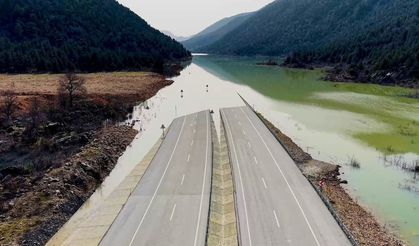 Antalya-Konya Karayolu'nda sörf