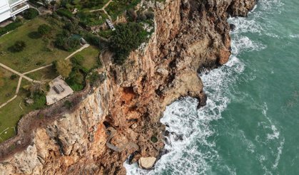 Falezlerde kaçak asansör ve baraka için yıkım kararı