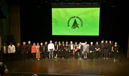 Muratpaşa’da şiir ve müzik dolu geceye yoğun ilgi