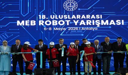 Robotlar, Antalya'da yarışıyor