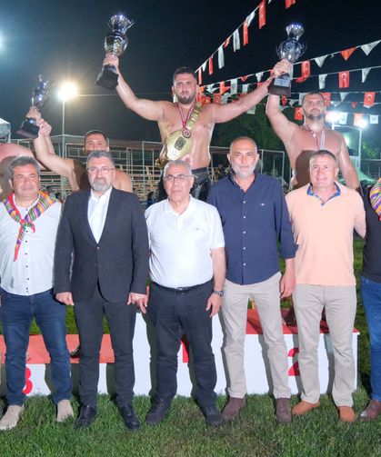 Serik'te yağlı güreş heyecanı