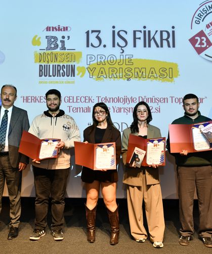 Geleceği kodlayan gençler, ANSİAD’dan sahne aldı