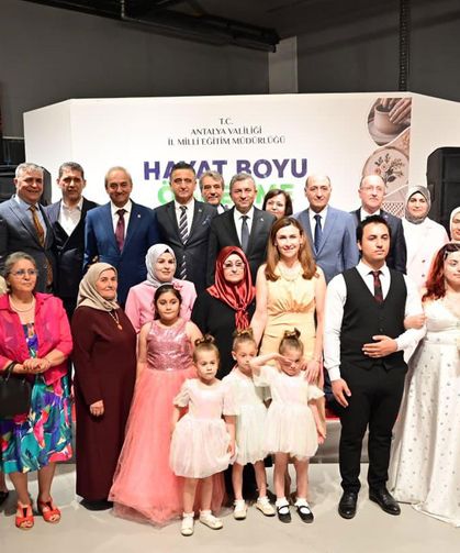 'Hayat Boyu Öğrenme Haftası Sergisi' açıldı