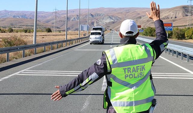 200 bin TL'ye kadar trafik cezası geliyor
