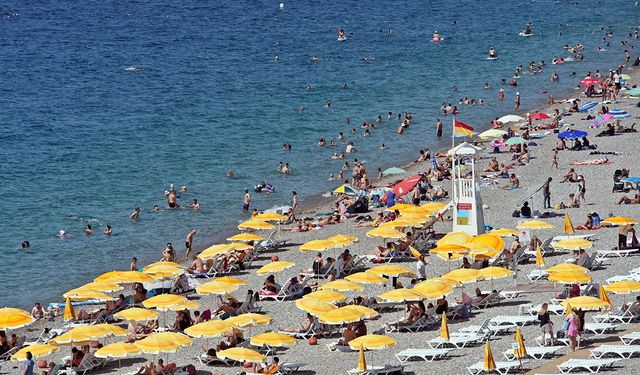 ANTALYA'da İngiliz turist rekoru; 1,5 milyonu aştı