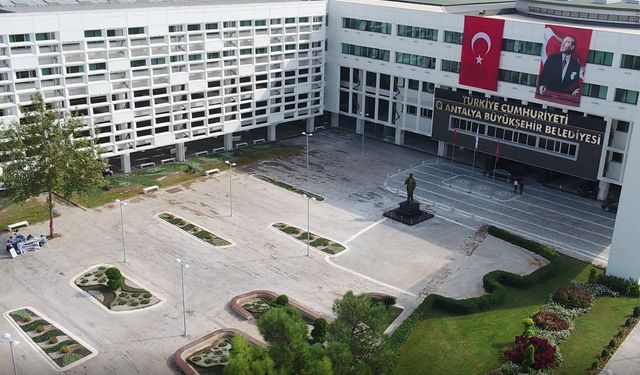 Fitch Antalya Büyükşehir Belediyesi’nin kredi notunu yükseltti