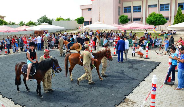 Antalya Hipodromu'nda yarışlar başlıyor