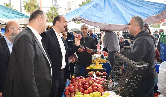 Başkan Kotan, pazar esnafıyla buluştu