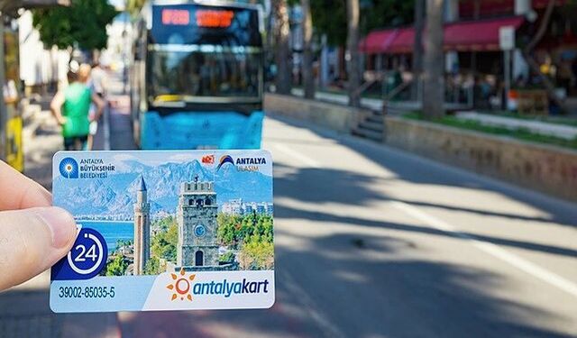 Antalya’da ulaşım zamlandı: Tam bilet 42, taksi açılışı 50 lira oldu