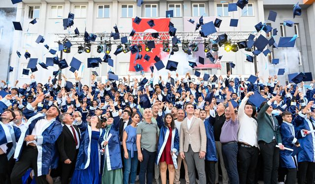 Ali Bahar AOSB Teknik Koleji'nde ilk mezuniyet