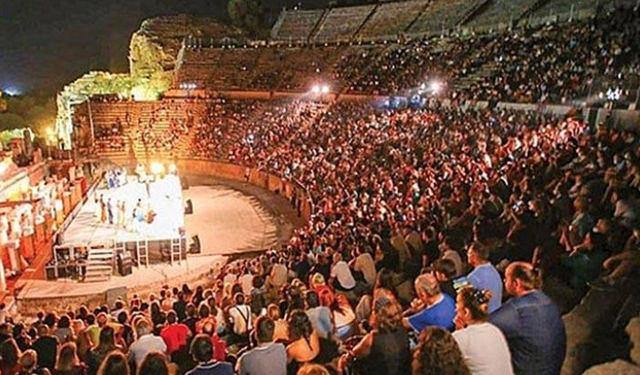 Aspendos’ta sahneye çıkmak için diplomaya sessizlik şartı mı?