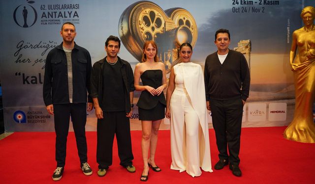 Altın Portakal'da ilk gün, Gelin Takımı 2'nin galasıyla tamamlandı