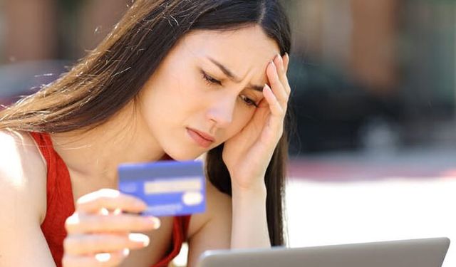 Kredi kartı borcu patladı: Yetişkinlerin üçte ikisi bankalara borçlu