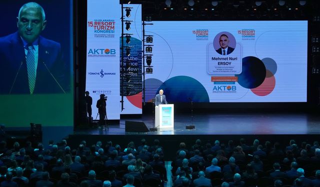 Turizm Konresi'nde turizm işçisi yine yok