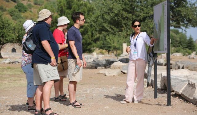 Rehberin rotası: Enflasyonun gerisinde bir yaşam turu