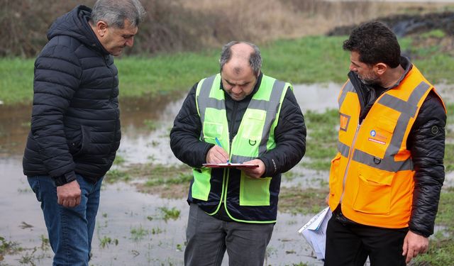 Büyükşehir'den Aksu'da seralarda hasar tespiti